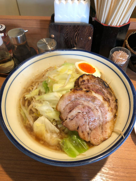 「豚骨醤油　820円」@らーめん勇の写真
