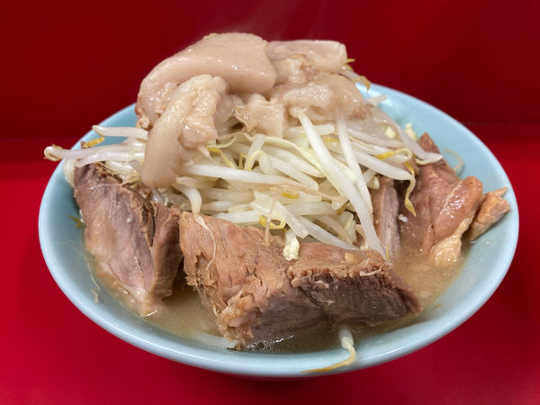 「ブタ入り」@ラーメン二郎 新宿歌舞伎町店の写真