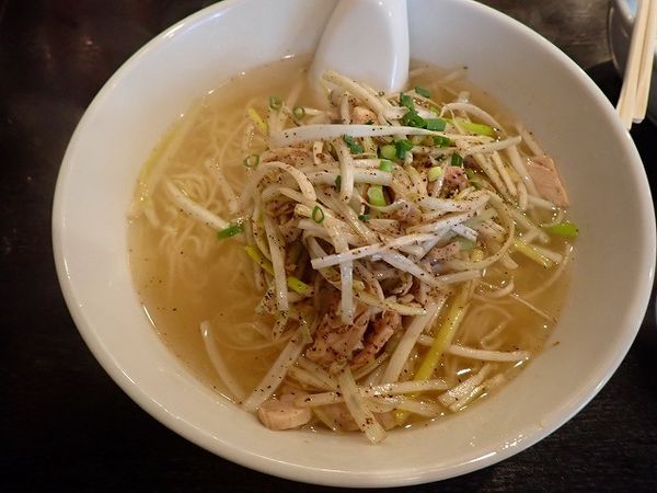 「鶏そば」@天鴻餃子房 九段店の写真