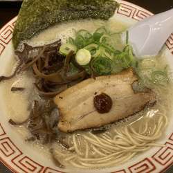 博多ラーメン¥750