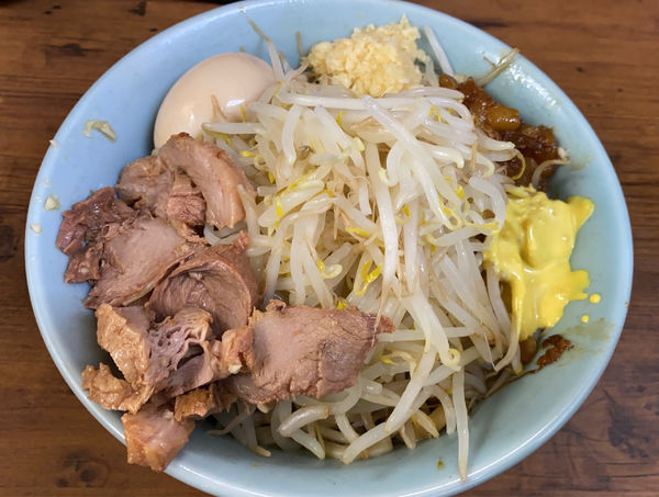 「まぜそば ヤサイちょいマシ ニンニク アブラ からし」@ラーメン二郎 池袋東口店の写真