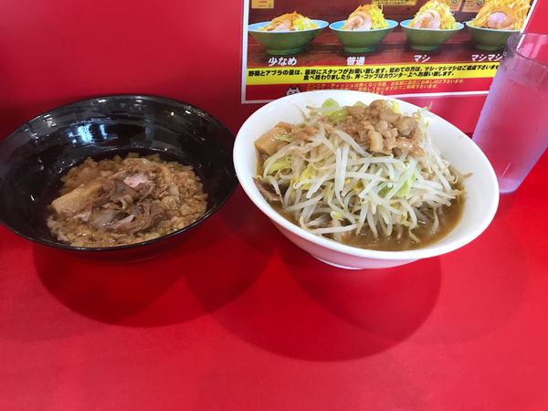 「ラーメンミニ＋別皿あぶら＋マシライス弁当」@立川マシマシ 太田店の写真