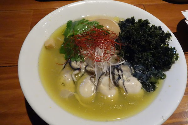 「【限定】柚子る牡蠣塩そば+牡蠣増し」@麺屋 真心の写真