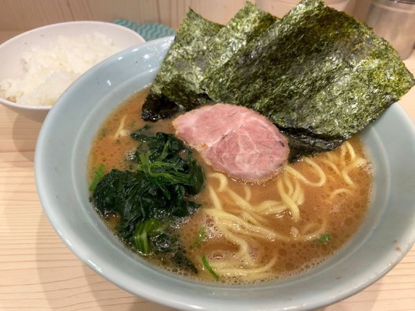 「らーめん並」@家系 武の極みの写真