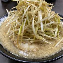 ネギ山ラーメン