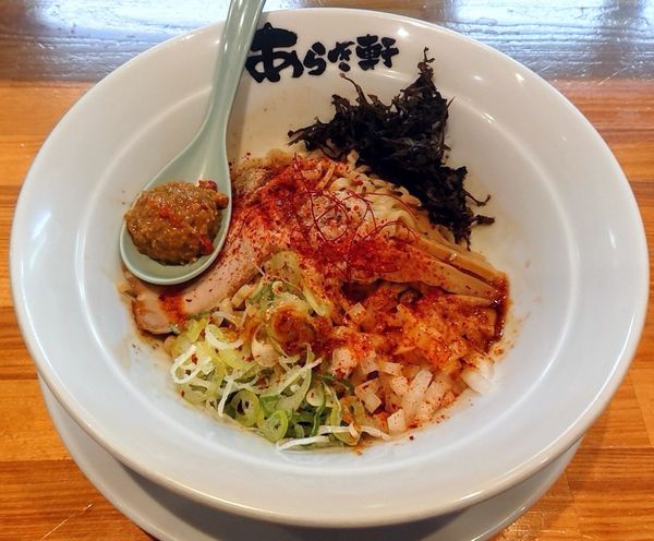 「辛まぜそば」@ニボチャチャ！！ラーメン あらき軒の写真