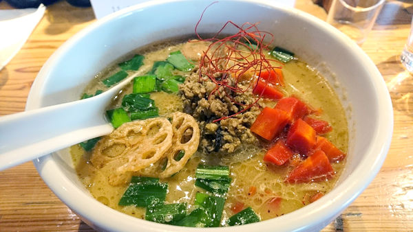 「【昼】限定：牡蠣と根菜の味噌そば」@麺処 図鑑の写真