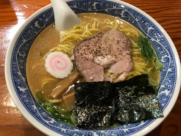 「中華そば大盛固め850円」@中華そば 青葉 狭山店の写真