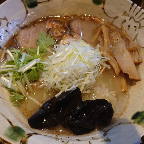 「塩900円、海老ワンタン200円」@いち井の写真