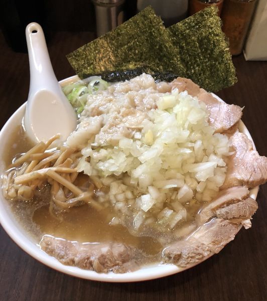 「チャーシュー麺(小) + 玉ねぎ」@手打ち中華そば 酒田の写真