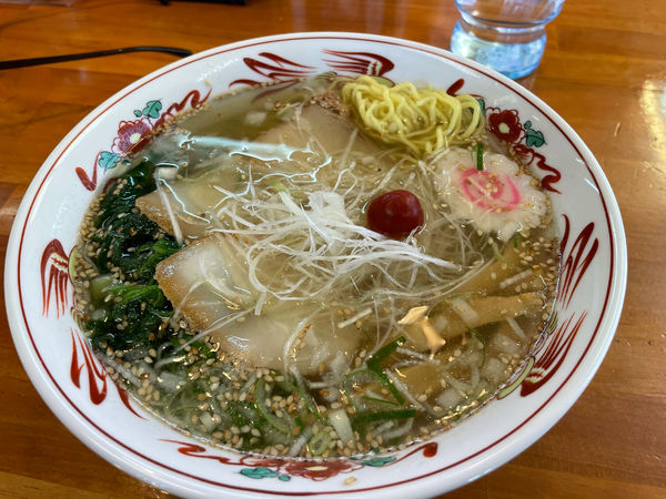 「塩らーめん640円」@めんや 梟の写真