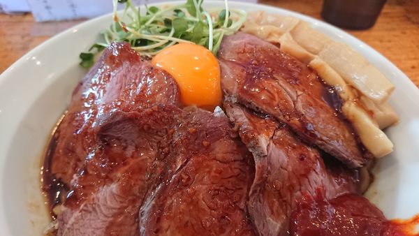 「ローストビーフあぶら麺」@つけ麺二代目いさおの写真