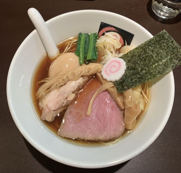 「わんたん中華そば1000円」@おおぜき中華そば店の写真