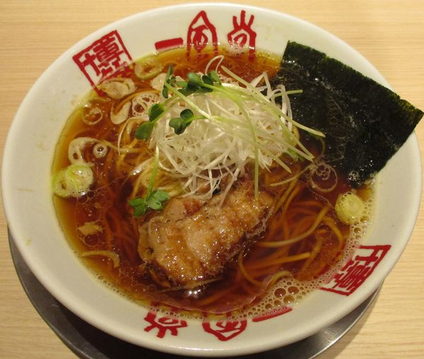 「江戸式醤油ラーメン　869円」@博多一風堂 浅草橋本舗の写真