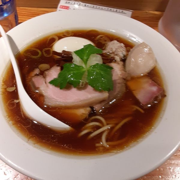 「特製醤油そば」@麺処 篠はらの写真