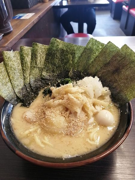 「ラーメン(醤油、海苔増し)」@横浜家系ラーメン 大黒家の写真