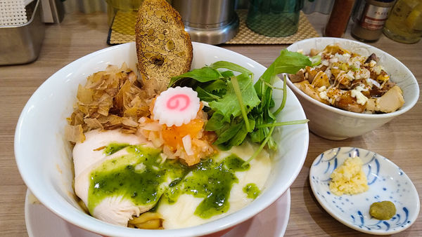 「限定/＃トマト・マゼソーバ+チャーシュー丼」@中華そば ムタヒロ 拝島駅店の写真