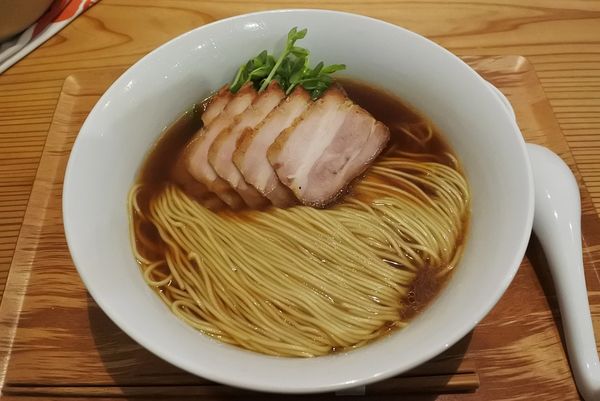 「かもがら とりがら だし しょうゆラーメン￥９５０」@ラーメン ル・デッサンの写真