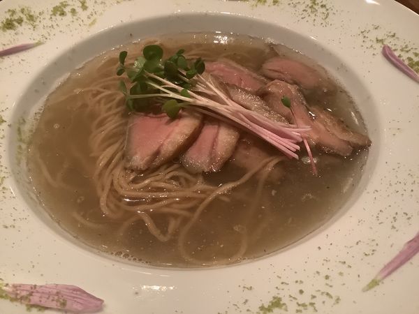 「鴨ラーメンMサイズ900円＋鴨肉3枚増し400円」@Gion Duck Noodlesの写真