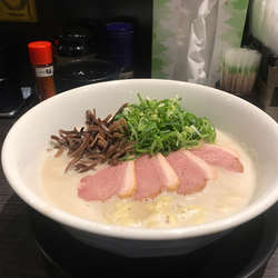 鶏白湯ラーメン