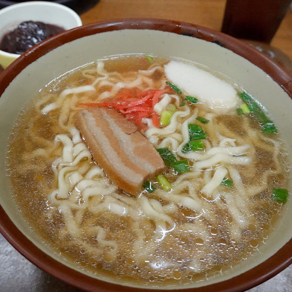 「沖縄そば 600円(ぜんざい)」@花笠食堂の写真