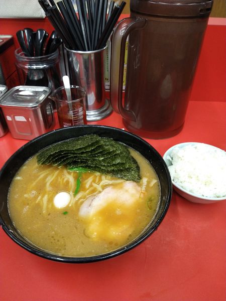 「ラーメン中+海苔　850円」@壱六家 上大岡店の写真