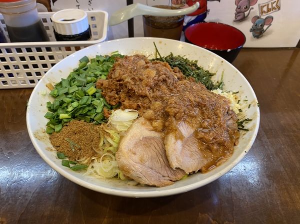 「台湾まぜそば大+豚2枚」@麺屋 歩夢の写真