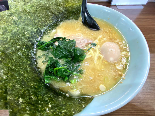 「並¥700、半熟玉子¥100、海苔¥50」@千家 本店の写真