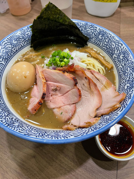 「特製濃厚そば＋海老辛味（1140円＋70円）」@煮干しつけ麺 宮元の写真