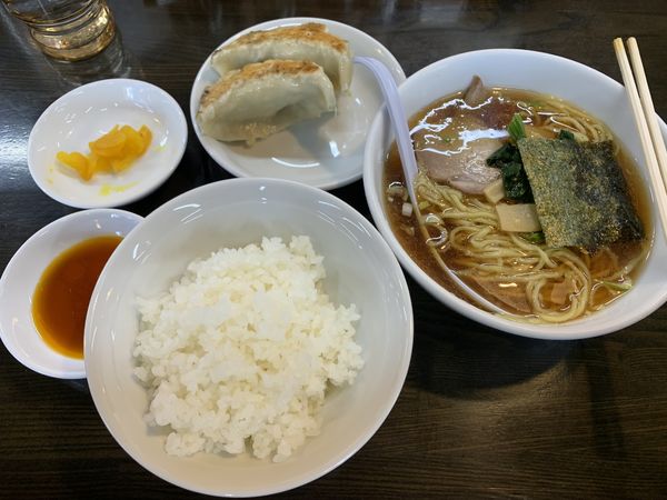 「ミニラー490+半飯170+餃2個230=890円」@南京亭 新所沢店の写真