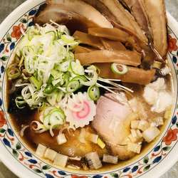 鶏中華(トッピング　スペシャル)1280円