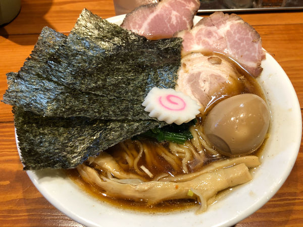 「特製中華そば1030円+大盛100円」@麺屋 真心の写真