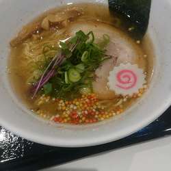 手火山かつおしおラーメン