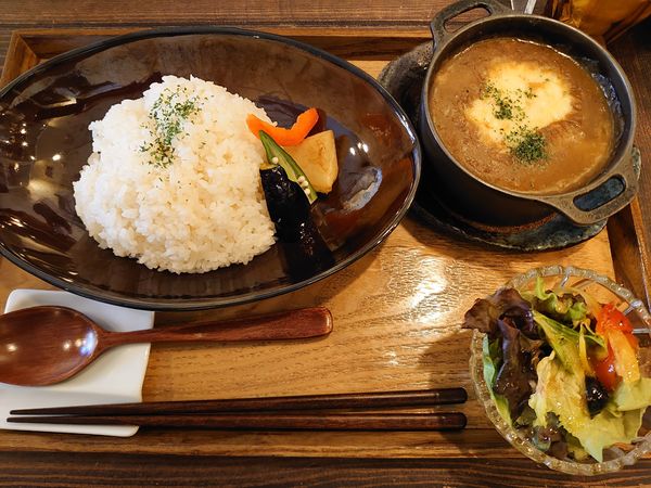 「小江戸名物鉄鍋チーズカレー(1200円税抜)」@jam3281 小江戸川越店の写真