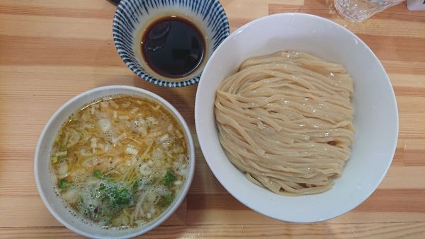 「新年あけましてスーパーはるゆたかwithハルユタカ100%塩つけ」@らーめん 桐麺 本店の写真