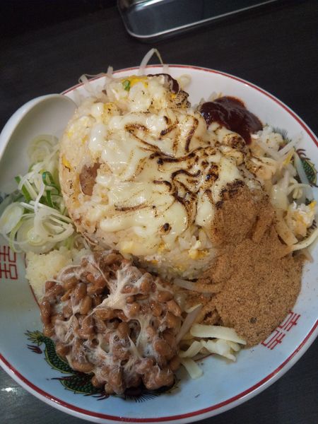 「元祖！汁なしチャーハン(全部)880円納豆100円」@メンショップ アキラの写真