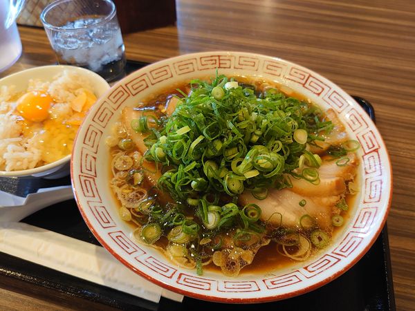 「肉盛りわだそば」@わだ屋の写真