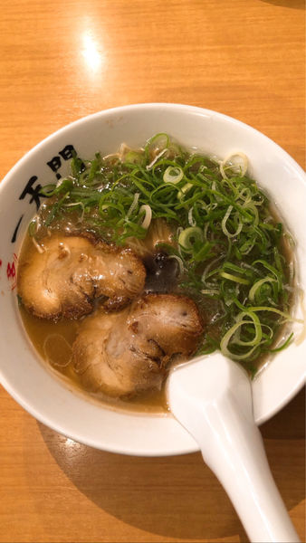 「ネギラーメン青ダレ」@博多ラーメン一天門の写真