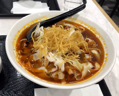 「サンラー刀削麺（950円）」@刀削麺酒坊 東京駅店の写真