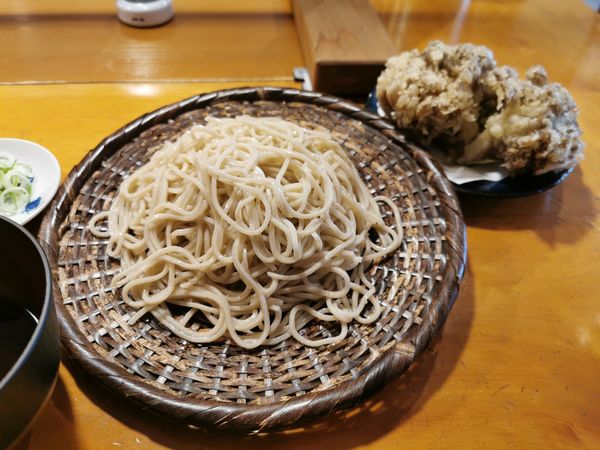 「すくよか舞茸の天もりそば」@そば処 くぼ田の写真