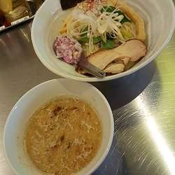 和出汁つけソバ９００円