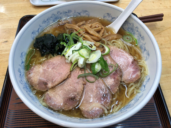 「チャーシュー麺　大盛り　麺硬」@ぎょうざの満洲 与野西口店の写真
