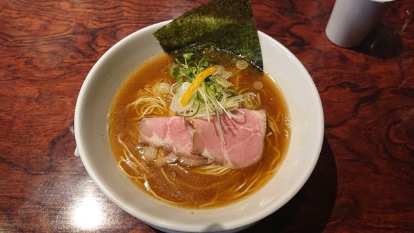 「煮干ラーメン」@中華そば専門 めんやいただきの写真