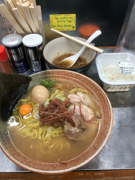 「生ハム原木出汁悪いつけ(熱)」@覆麺 智の写真