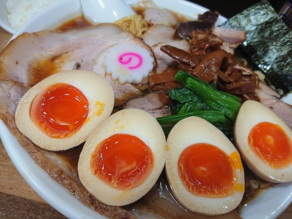 「醤油チャーシュー大盛  小ライス  味玉②」@オランダ軒の写真