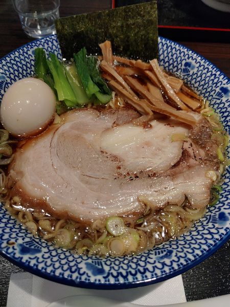 「中華そば(醤油)(中盛)(味玉)」@中華そば こましょうの写真