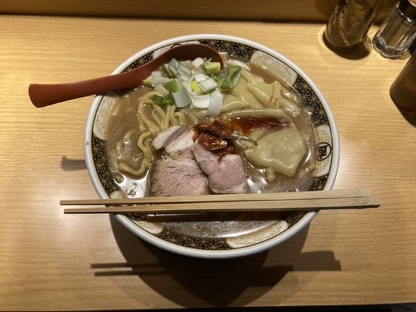 「ラーメン大盛 ¥870」@すごい煮干ラーメン凪 西新宿7丁目店の写真