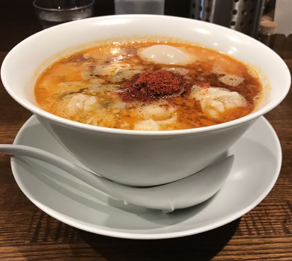 「麻辣担担麺 ¥950&海老ワンタン3ヶ ¥240」@創作麺工房 鳴龍の写真