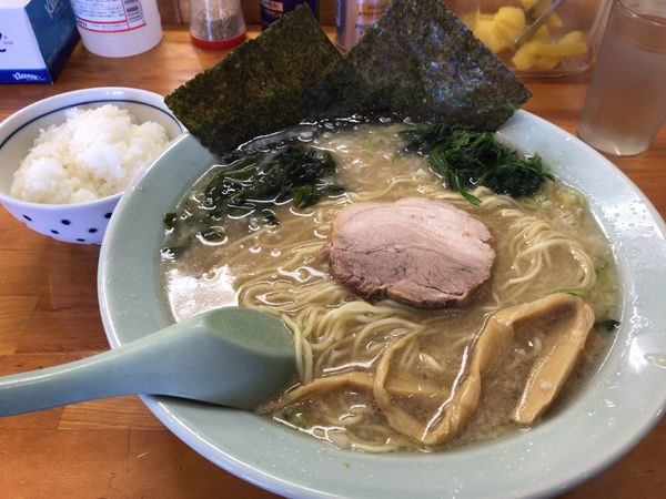 「ラーメン＋朝サービスの半ライス」@ラーメンショップ 足利50号店の写真