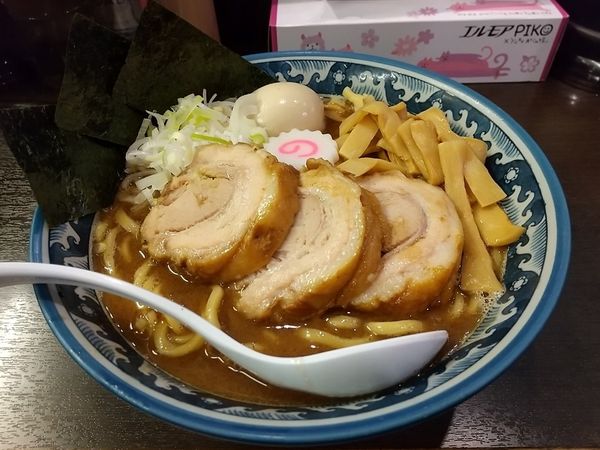 「特製中華そば中盛」@中華そば わた井の写真